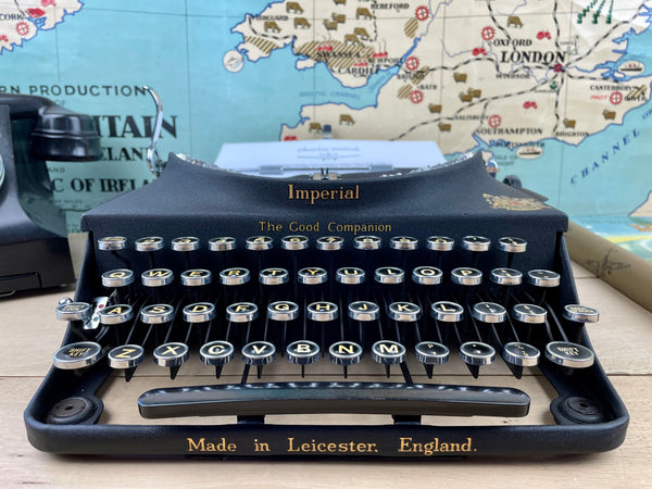 Typewriter, Imperial 1941 The Good Companion 1 with New Platen