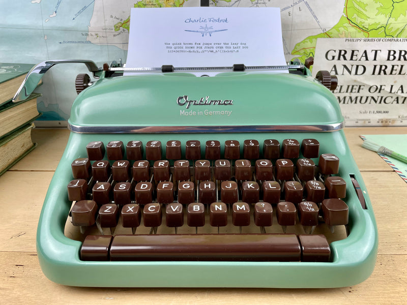 Typewriter, 1957 Optima Elite 3