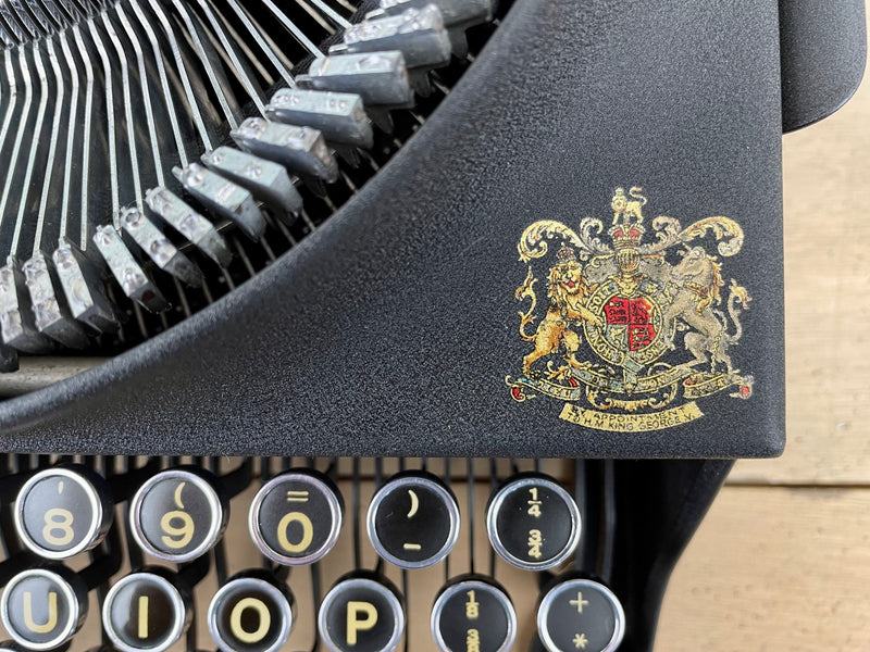 Typewriter, Imperial 1941 The Good Companion 1 with New Platen