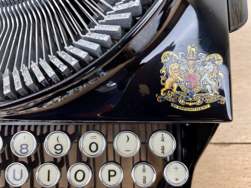 Typewriter, 1937 Imperial The Good Companion No 1