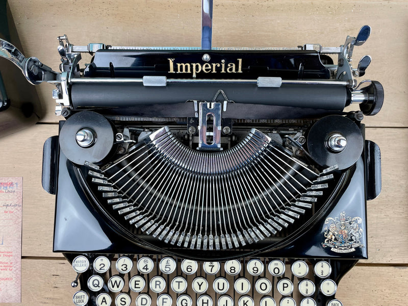 Typewriter, 1936 Imperial The Good Companion No 1