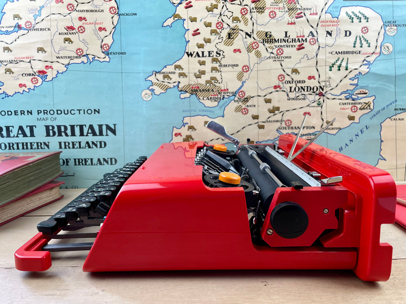 Typewriter, Olivetti Valentine