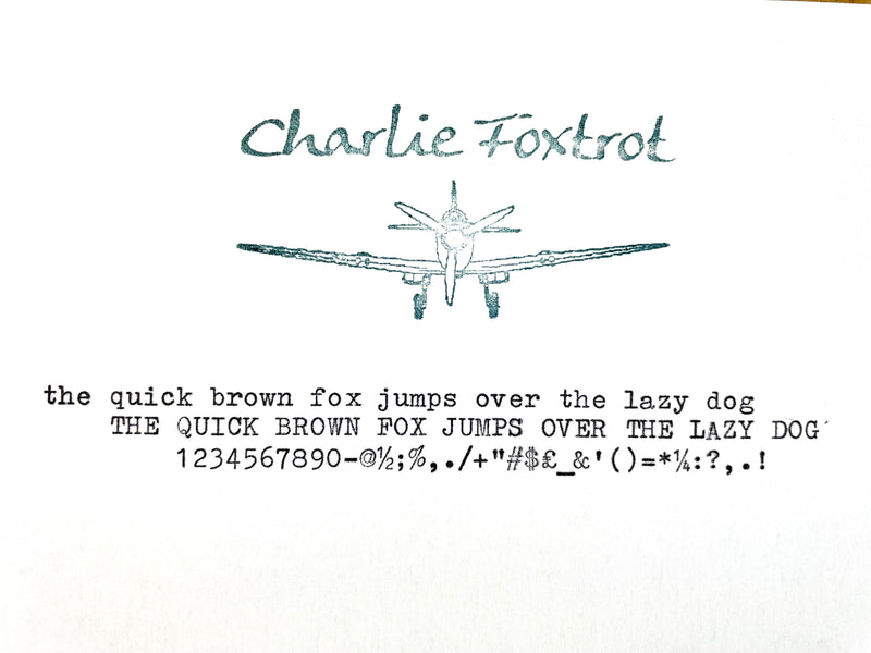 Typewriter, Olympia Traveller de Luxe S