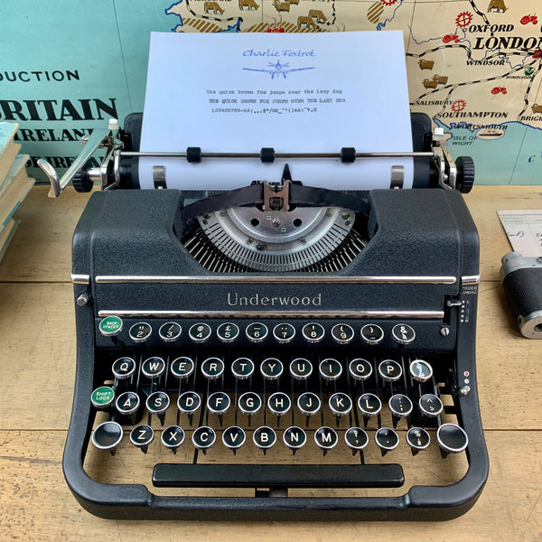 Underwood Universal タイプライター 1台目のタイプライター - 1935年製 Underwood Universal