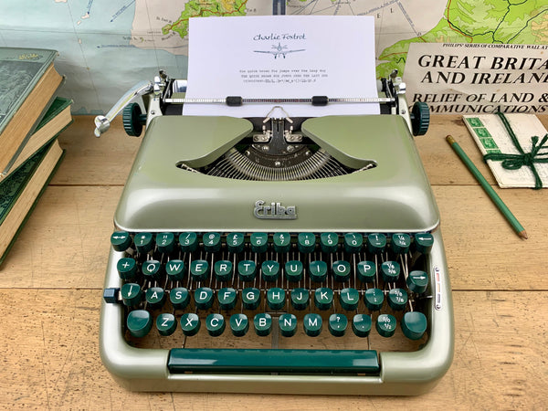 Erika Mod 10 Typewriter
