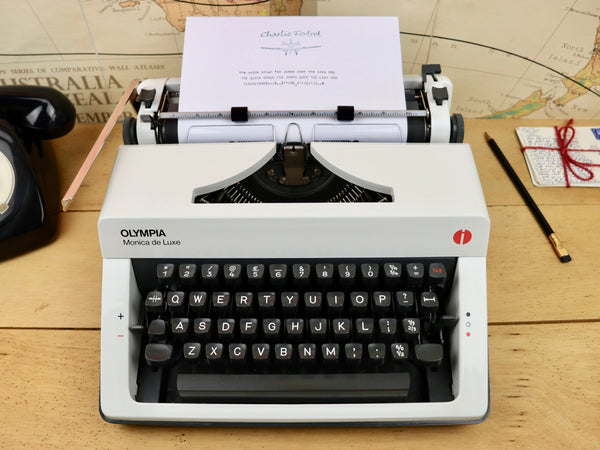 Olympia Monica de Luxe Typewriter