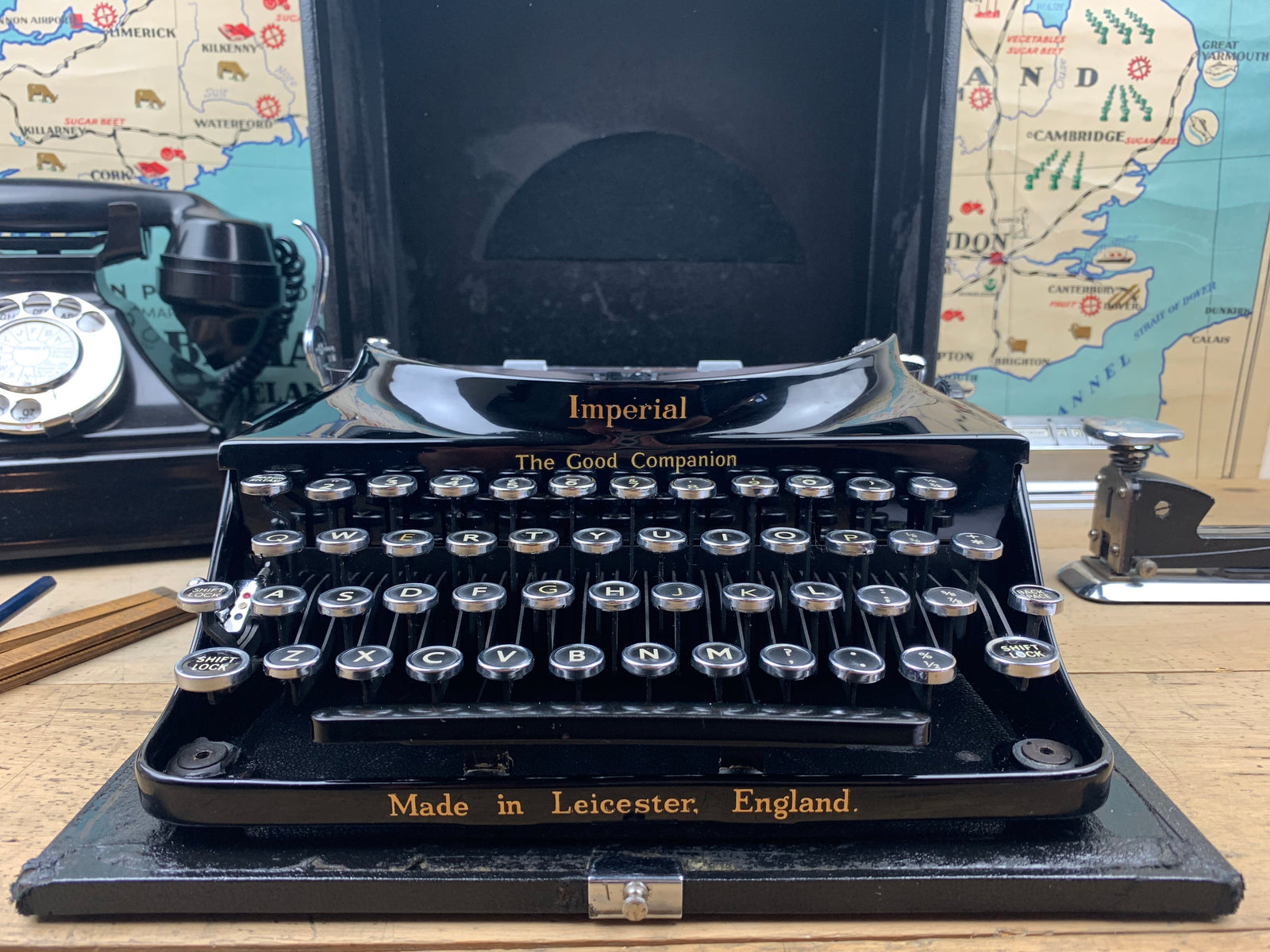 Imperial 1935 - The Good Companion 1 – Charlie Foxtrot